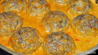 Ежики запеченные в соусе со сливками