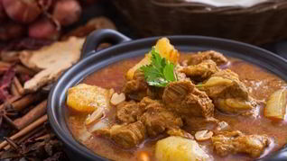 Говядина в карри с картофелем