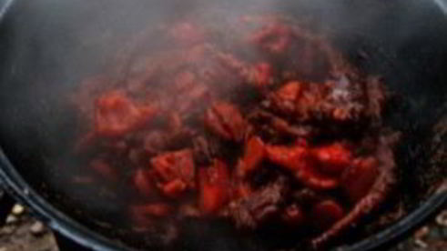 говядина в казане