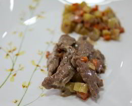 Говядина запеченная с овощами