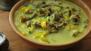 Куриные желудки в кокосовом молоке