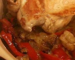 Курица с луком и болгарским перцем