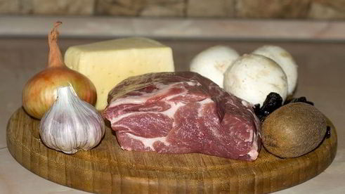 свинина с черносливом