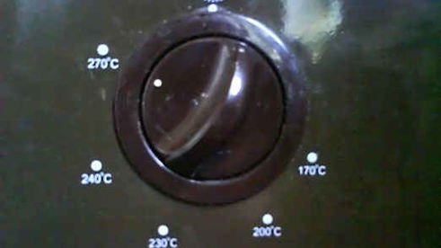 свинина запеченая с помидорами и сыром