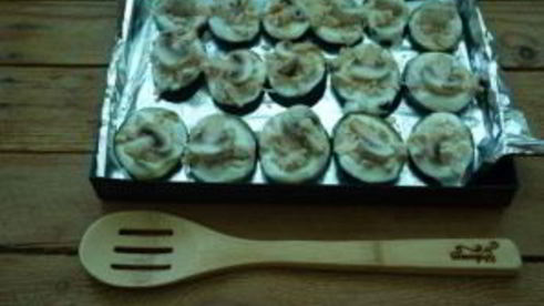 баклажаны, фаршированные курицей и грибами