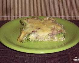 Брокколи с фаршем в духовке