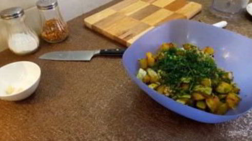 кабачки с ореховым соусом