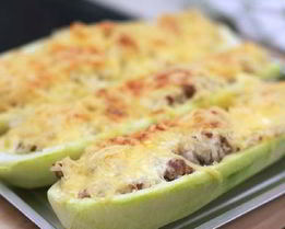 Кабачки, запеченные с грибами