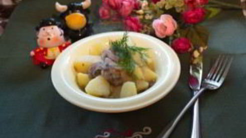 картофель, тушеный с грибами