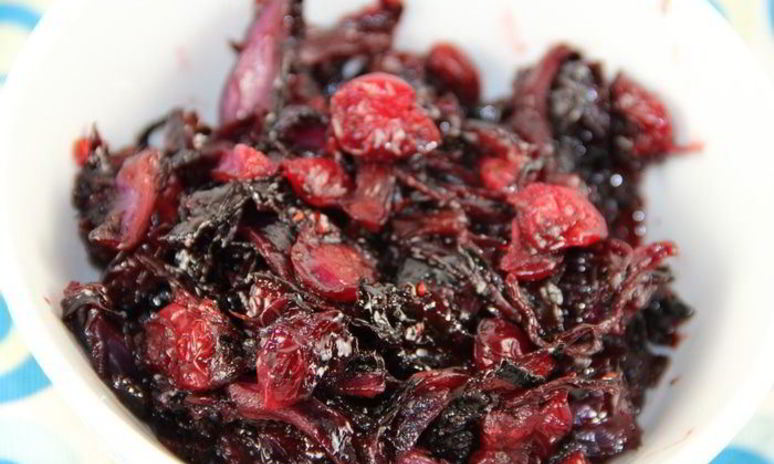 Рецепт красной капусты с бальзамическим уксусом и клюквой