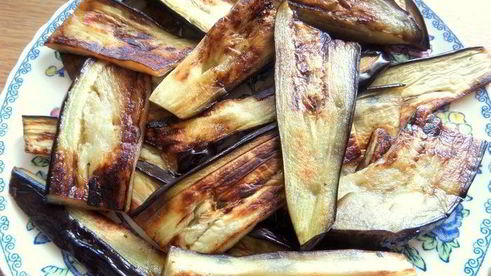 острые баклажаны с имбирем