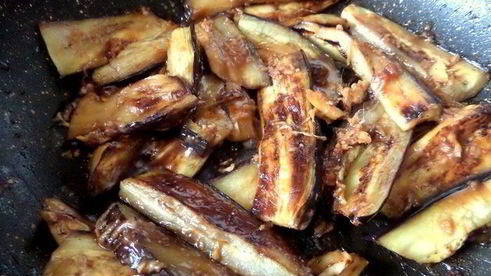 острые баклажаны с имбирем