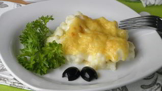 Цветная капуста под сырным соусом