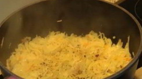 тушеная капуста по-немецки