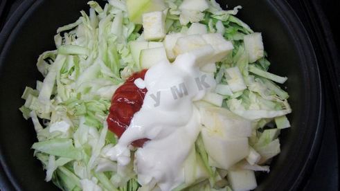 тушеная капуста с кабачками в мультиварке
