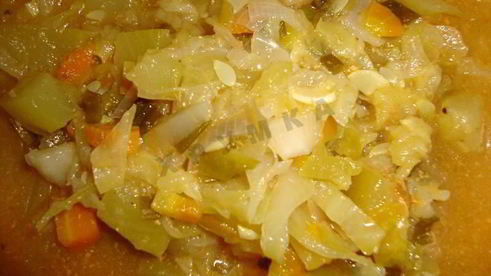 тушеная капуста с кабачками в мультиварке