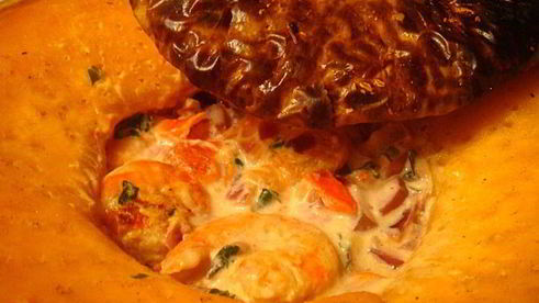 тыква рождественская, фаршированная креветками