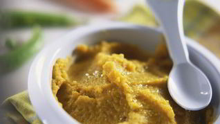 Желтые кабачки с помидорами