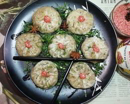 Гедза с паштетом из тунца и куриной печенью