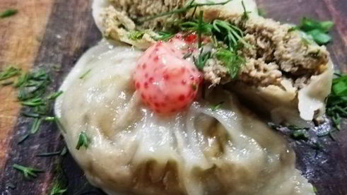 гедза с паштетом из тунца и куриной печенью