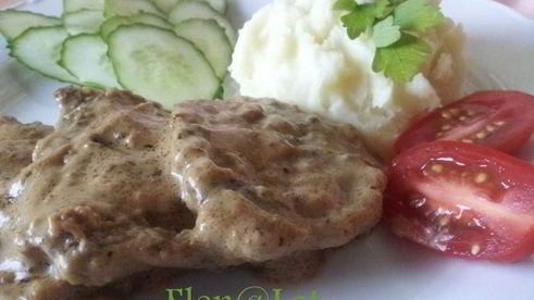 говяжья печень в сливочном соусе