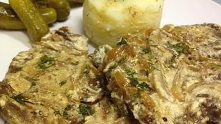 Говяжья печень в сметане