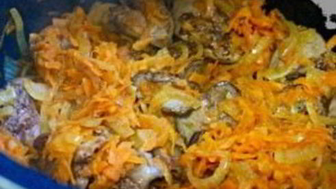 куриная печень под соусом