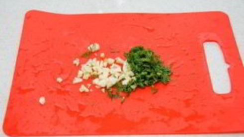 куриная печень с грибами в сметане