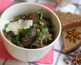 Куриная печень с луком в мультиварке