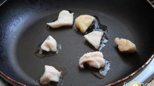 куриная печень с вишневым соусом