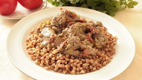 куриная печень в ароматном соусе