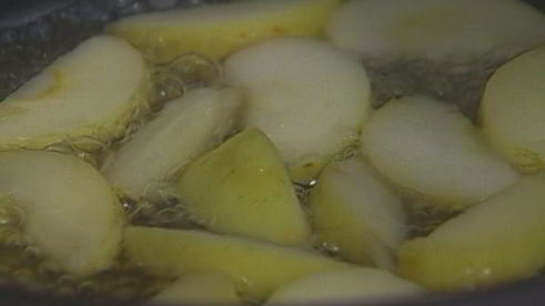 куриная печенка с яблоками