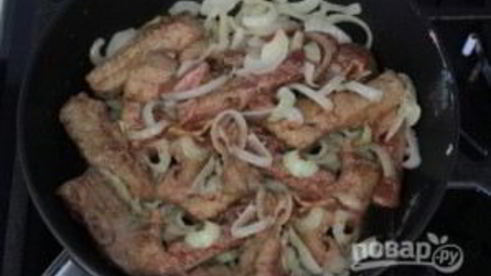 печень баранья в сметане