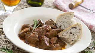 Печень говяжья тушеная в мультиварке