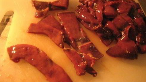 печень теленка с луком в кисло-сладком соусе