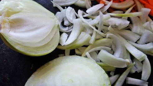 печенка с овощами и гречкой