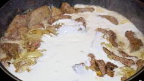 печенка с подливкой