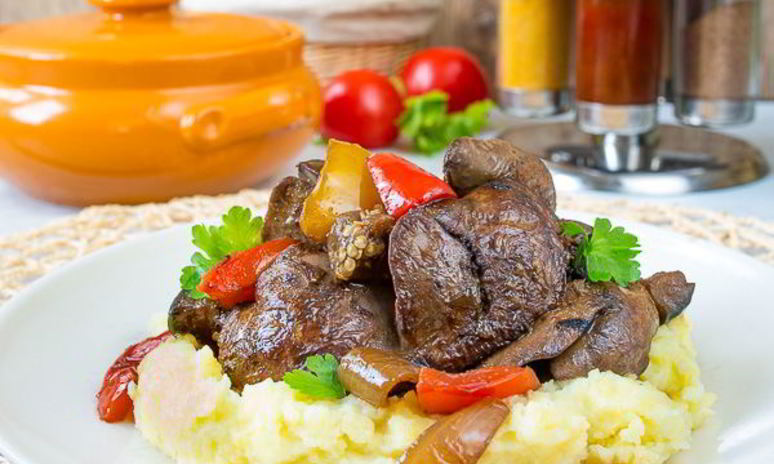 Рецепт жареной куриной печени с овощами