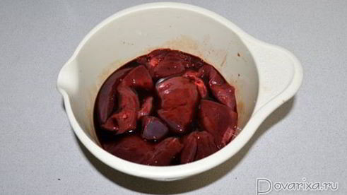 жареная печень, маринованная в соевом соусе