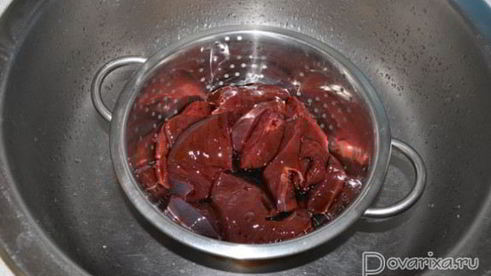 жареная печень, маринованная в соевом соусе