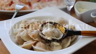 Пельмени с фаршем и соком ягод