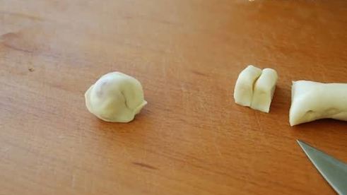 пельмени с фаршем и соком ягод