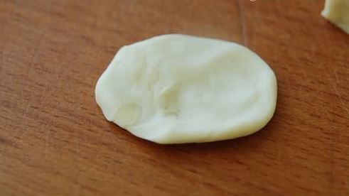 пельмени с фаршем и соком ягод