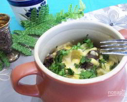 Пельмени с вешенками в горшочках в микроволновке