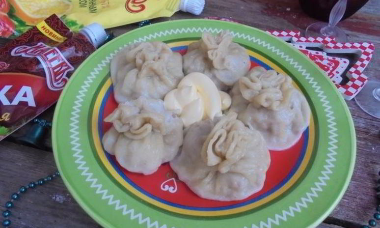 Рецепт пикантных паровых пельменей с картофелем и мясом
