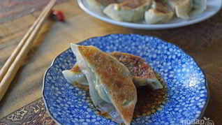 Японские пельмени с креветками