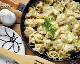 Жареные пельмени с сыром