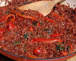 Паэлья из красного риса