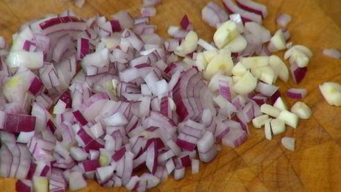 паэлья из красного риса