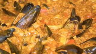 Паэлья с мидиями